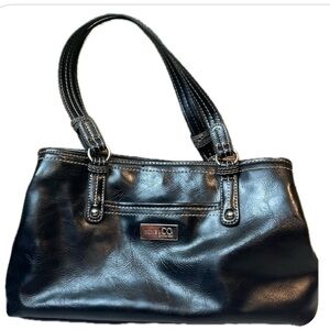 GUC Nine & Company Black vegan leather shoulder bag